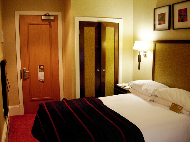[DSCN60492.jpg]