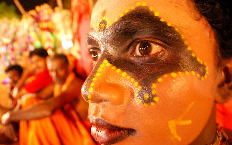 http://picasaweb.google.co.in/venkatesh146/ChennaiSangamam#5290873051981084866