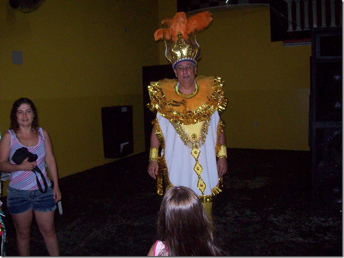 ESCOLA DE SAMBA UNIDOS DO ROSÁRIO 012