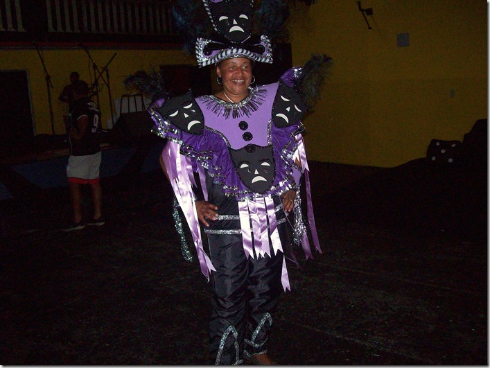 ESCOLA DE SAMBA UNIDOS DO ROSÁRIO 011