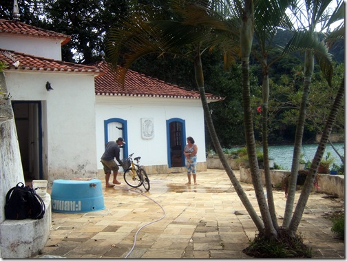 colocação do Guruçá Cat na água 049