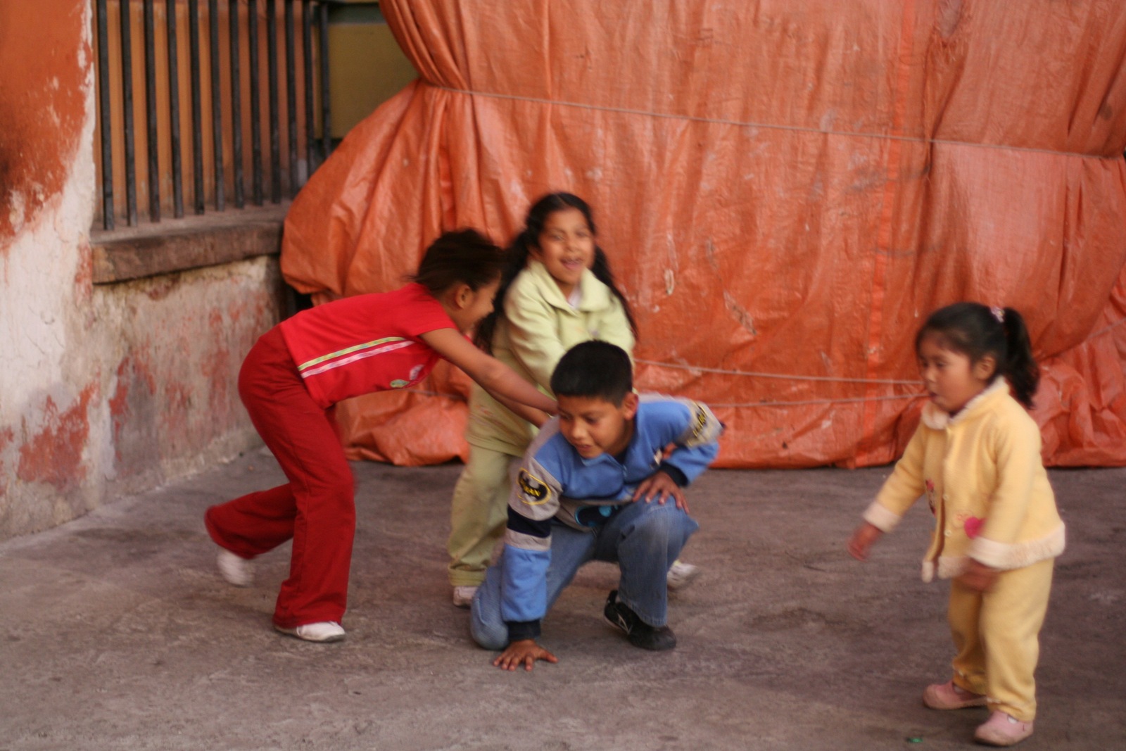 [IMG_2968 Guanajuato kids[2].jpg]