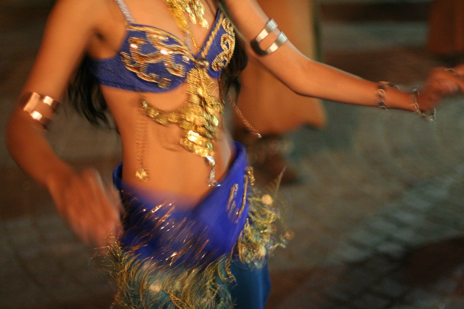 [IMG_3427 Belly dancer in Guanajuato[2].jpg]