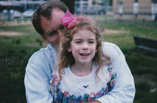 [Lauren with her daddy[4].jpg]