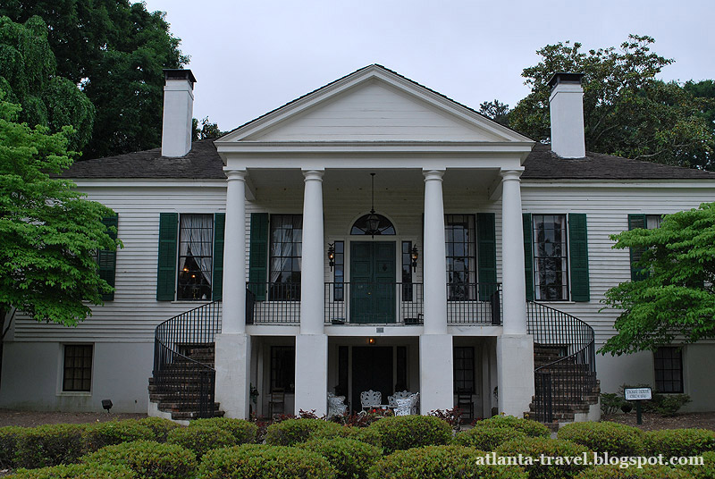 Antebellum plantation Дом плантатора