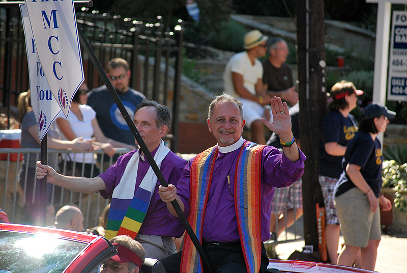 Ежегодный гей парад в Атланте