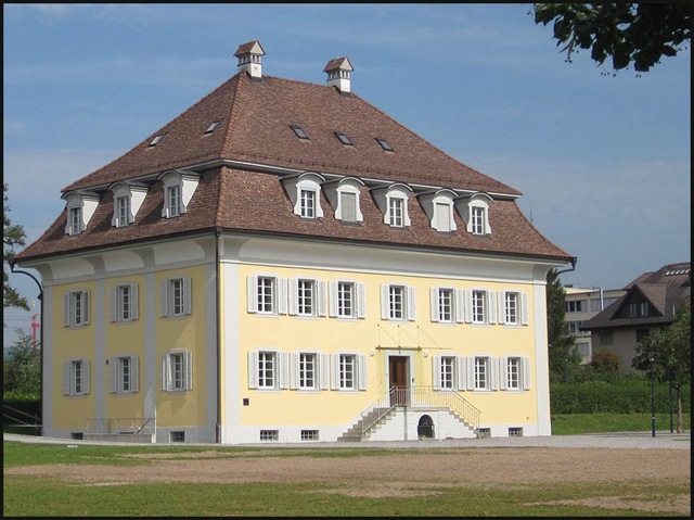 [0659zughouse[3].jpg]