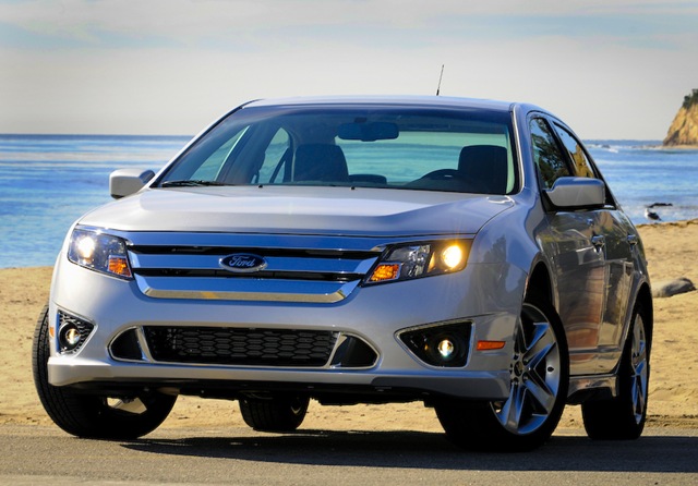 [ford fusion motor trend car of the year 2010[3].jpg]