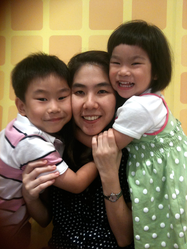 ภาระกิจ น้องเลอา น้องภาวิช ว่ายน้ำ