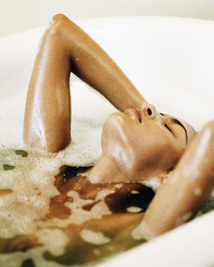 [woman-in-bath.jpg]