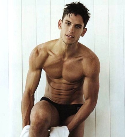 miro_moreira_WEmen_magazine 1