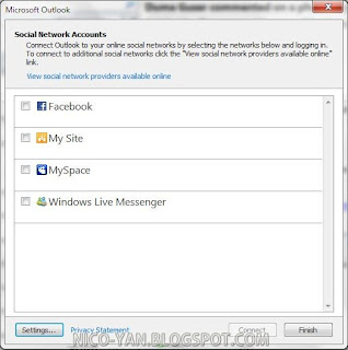 Tampilan daftar account Outlook Social Network