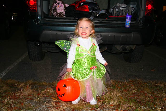 [20081031 - Savannah at Trunk or Treat at FBHG (1)[13].jpg]