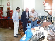 Mario mostrando museo Mario mostrando museo