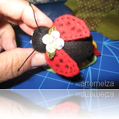 artemelza - joaninha de fuxico e feltro artemelza - joaninha de fuxico e feltro