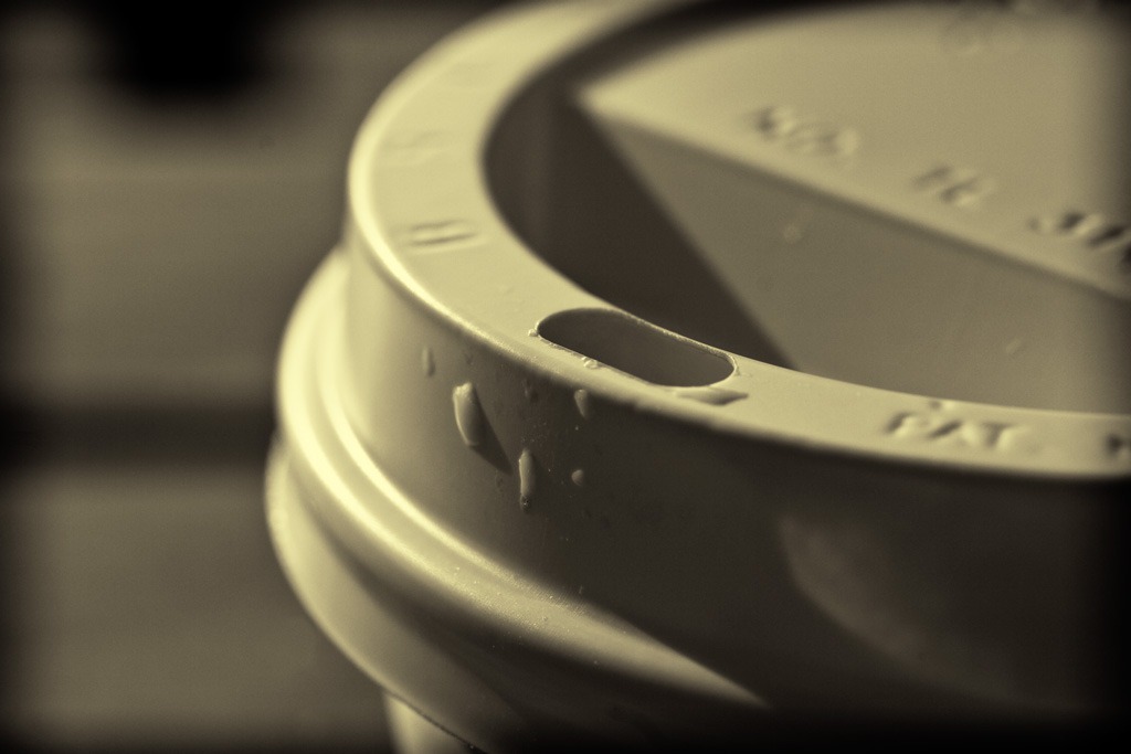 [Starbucks-Coffee-2[3].jpg]