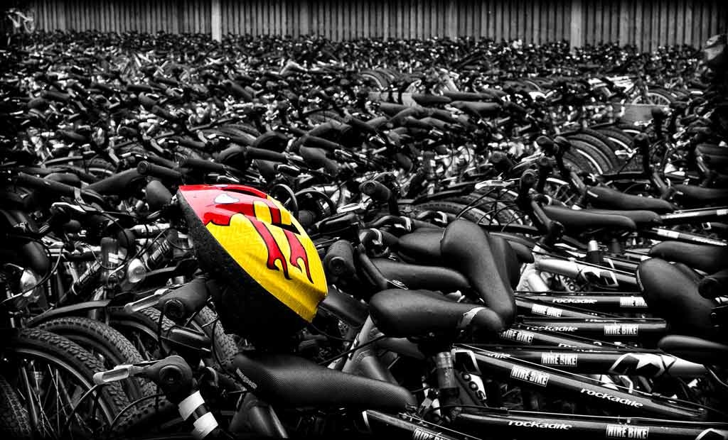 [The-Bikes-6[3].jpg]