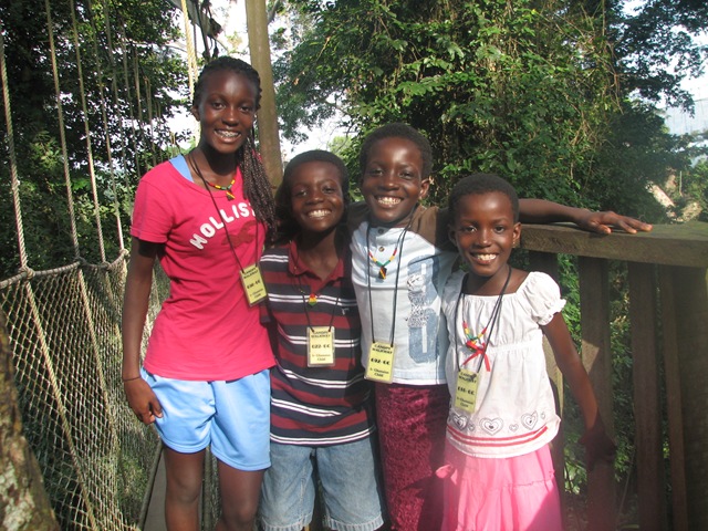 [Lil and Cousins[6].jpg]