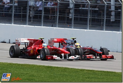Fernando Alonso (ESP) Ferrari F10 and Lewis Hamilton (GBR) McLaren MP4/25 battle for position whilst leaving the pits.
Formula One World Championship, Rd 8, Canadian Grand Prix, Race, Montreal, Canada, Sunday 13 June 2010. Fernando Alonso (ESP) Ferrari F10 and Lewis Hamilton (GBR) McLaren MP4/25 battle for position whilst leaving the pits.
Formula One World Championship, Rd 8, Canadian Grand Prix, Race, Montreal, Canada, Sunday 13 June 2010.