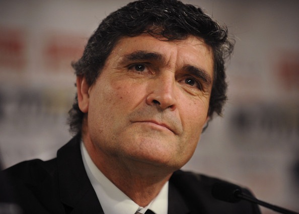 [Real+Madrid+Presents+Juande+Ramos+New+Coach+7SY3qfTQOWwl[4].jpg]