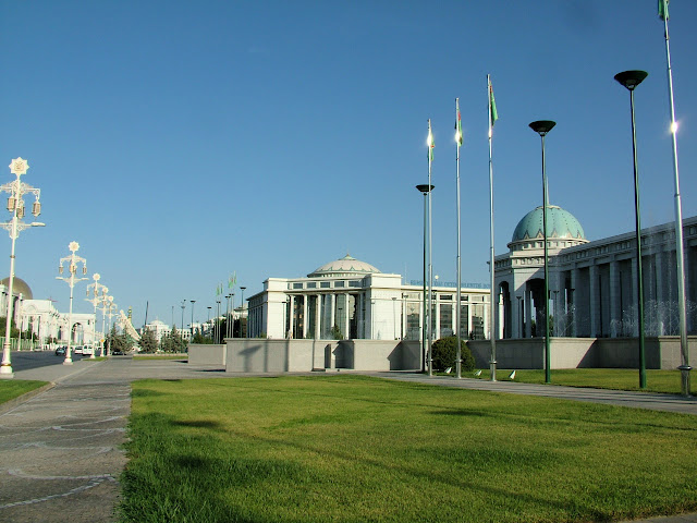 Туркменистан, июнь 2010. ТРАФФИК