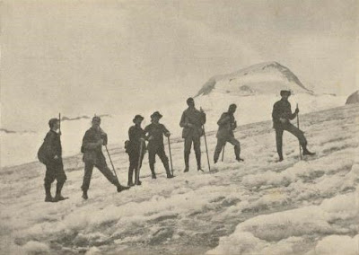 Achile Ratti in Montagna (al centro)