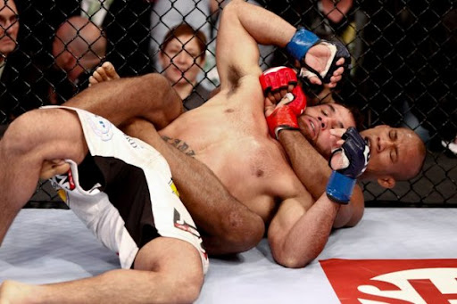 Courtesy of Strikeforce.com & @allelbows
