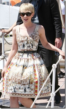 Carey Mulligan Wearing A Dress From Prada’s Print Collection