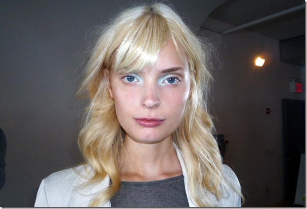 makeup-trends-2011-eyeshadow-extended-preen
