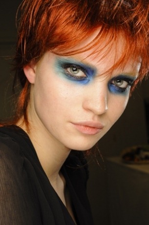 [gaultier_2011_punk_pastel_makeup_thumb[3].jpg]