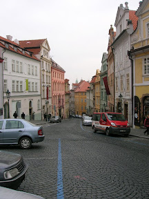 095 - Típica calle de Praga.JPG