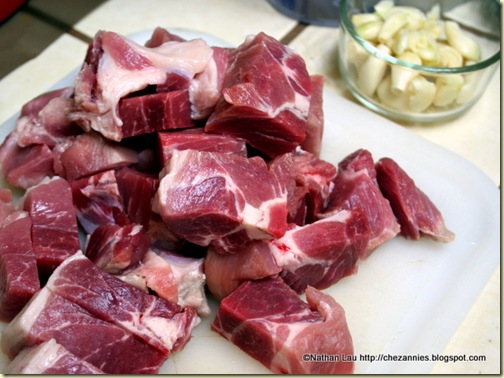 Country-style pork ribs for tau yu bak