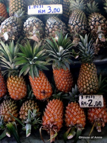 [Pineapples[3].jpg]