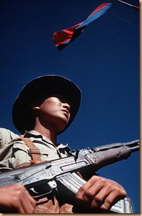 220px-Viet_Cong_soldier_DD-ST-99-04298 220px-Viet_Cong_soldier_DD-ST-99-04298