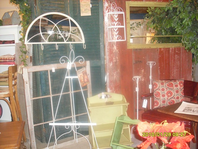 [SL3818263.jpg]