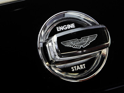 Aston Martin searches for new investors