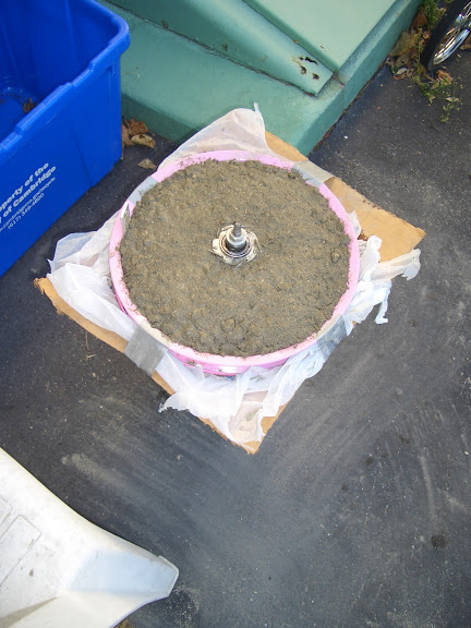 Concrete in place. Now must be patient. For 5 days. :-)