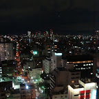Vista nocturna de Osaka desde la habitación de hotel. Y así nos despedimos de la ciudad, sólo pudimos estar un día aquí por el siguiente destino.