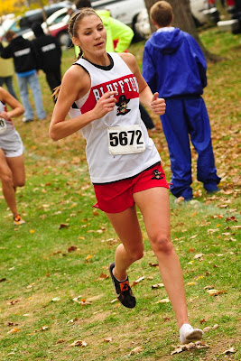 Lydia Guagenti ran <br />with just one shoe!!