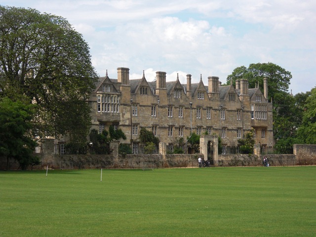 [Oxford 2010 051[4].jpg]