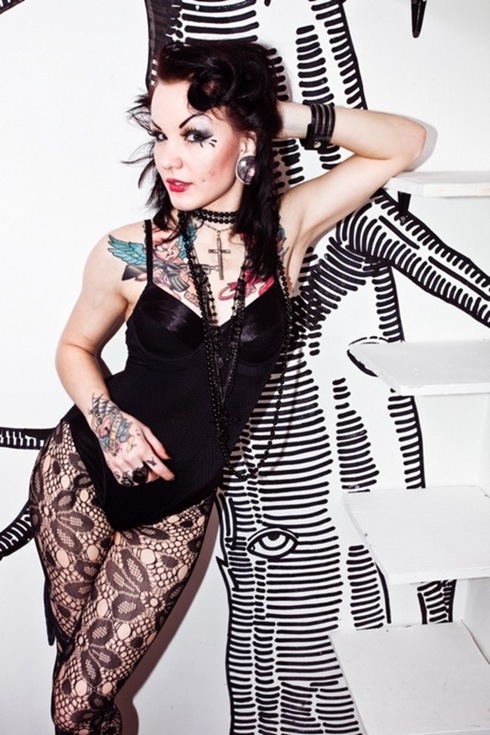 Alice_Terroraz_beautiful tattooed women 
