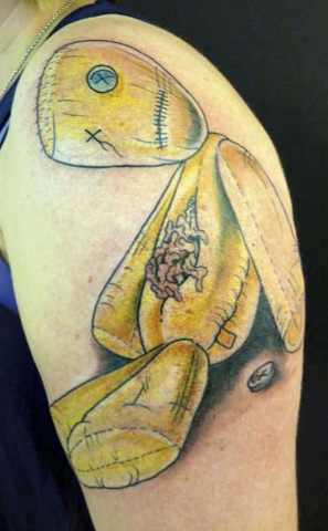 [bizarre tattoos14[3].jpg]