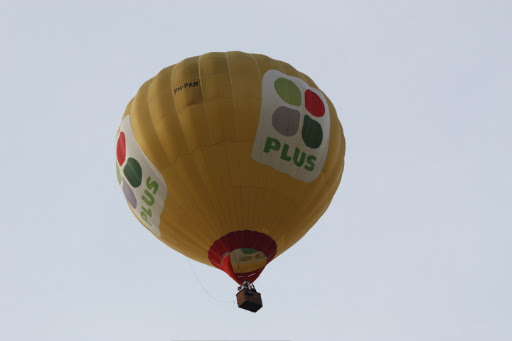 Ballonvaart vanuit Exel naar Oud Leusen met de Plus ballon en Peter Kelder