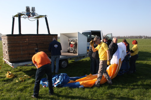 Ochtend ballonvaart vanuit Exel langs de tv zend mast in Markelo naar Holten