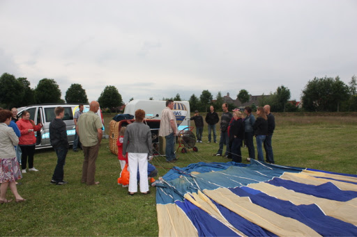 Ballonvaren met 6 personen vanaf landal greenparcs Sandur in Emmen naar Schoonebeek.