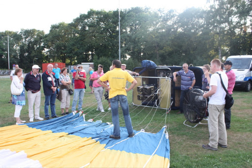 Ballonvaart vanuit Nijverdal over Rijssen naar Markelo met 12 personen.
