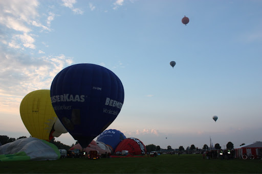 Ballonvaren in Hasselt naar Rouveen met het ballon festijn.