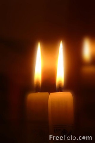 [90_18_91---Christmas-candle_web[3].jpg]