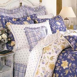 [tn260-laura-ashley-emilie-bedding[6].jpg]