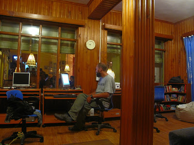Internet cafe for dinner!